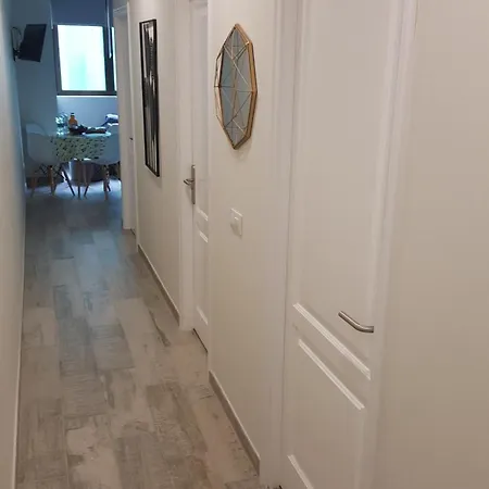 Victoria 51. Apartment